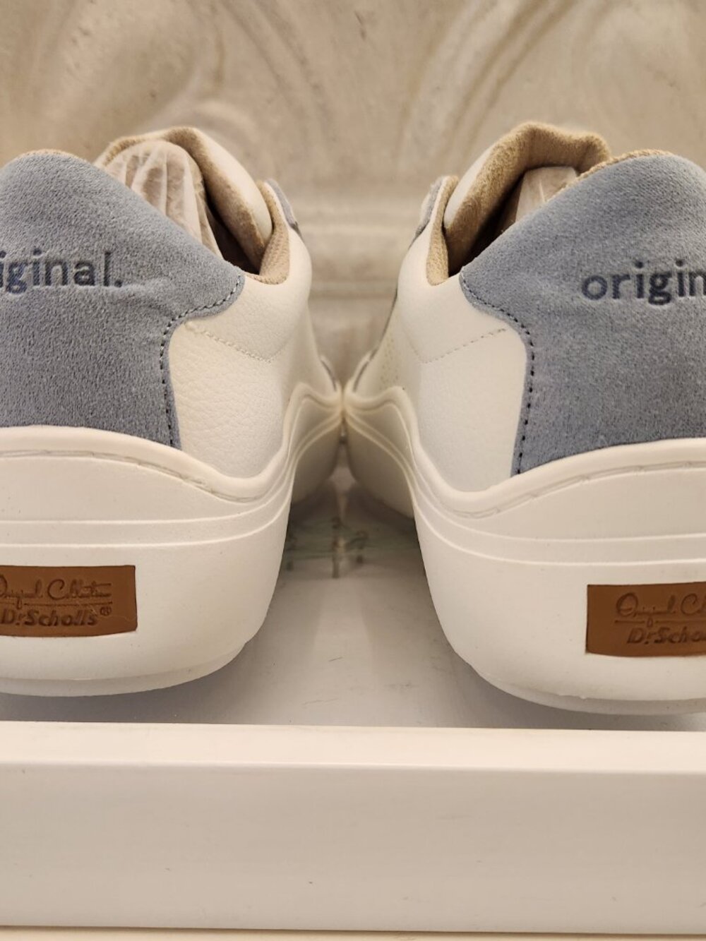 Dr. Scholl's Take it Easy White leather sneakers. NIB. - Picture 9 of 14